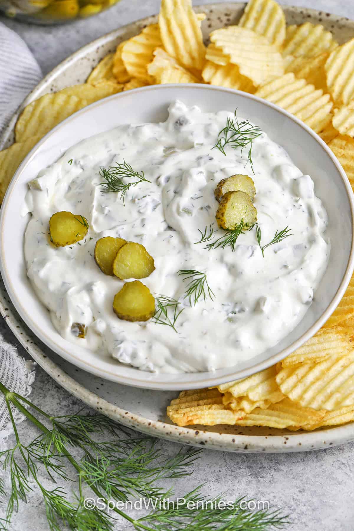 Easy Dill Pickle Dip: Creamy, Tangy, and Ready in 10 Minutes